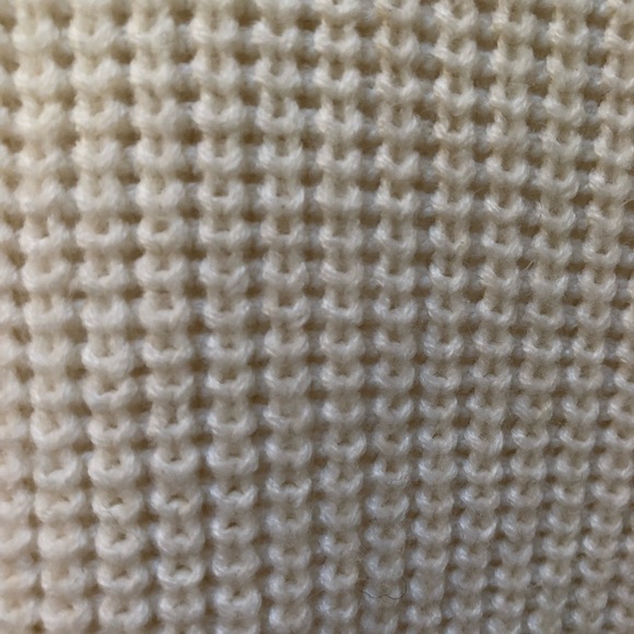 Ivory Sweater M - Picture 2 of 5